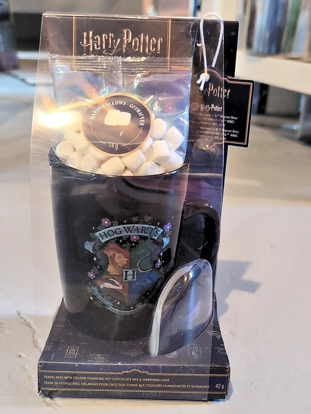 Harry Potter Travel Mug with Colour Changing Hot Chocolate Mix & Marshmallows